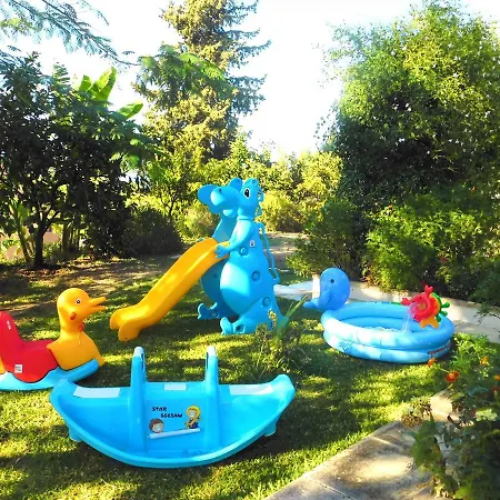 Holiday بيراما